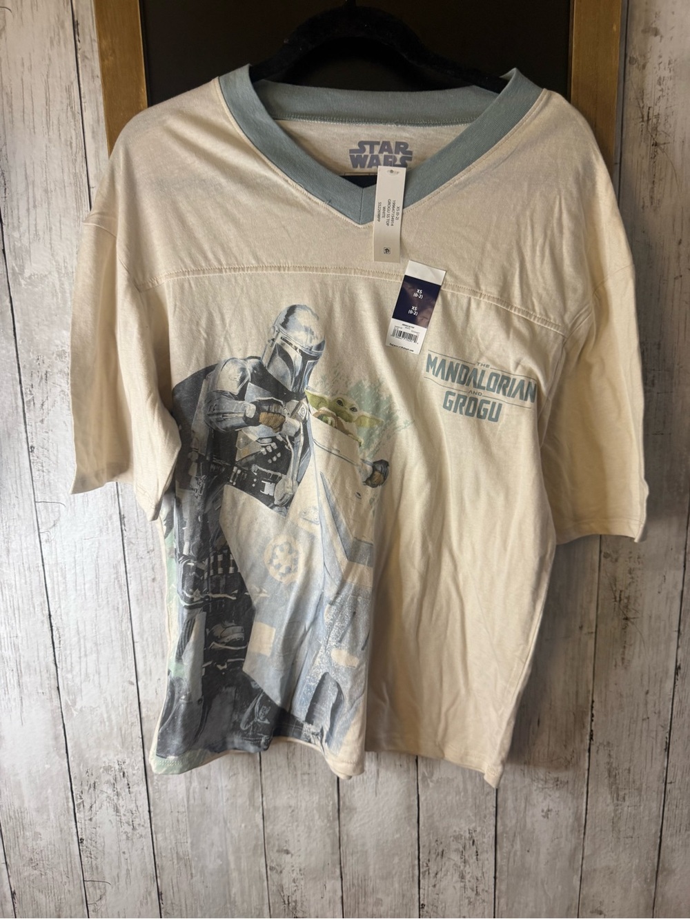 The Mandalorian And Grogu NWT XS Unisex T-Shirt